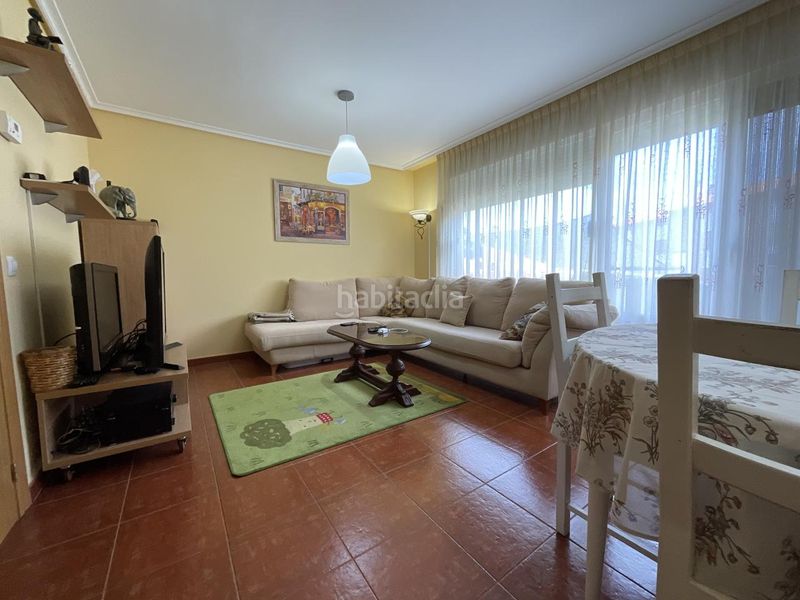 Foto 6fde201e-83d4-48de-8850-50d0d258d00e. Casa adossada amb calefacció a Alesanco