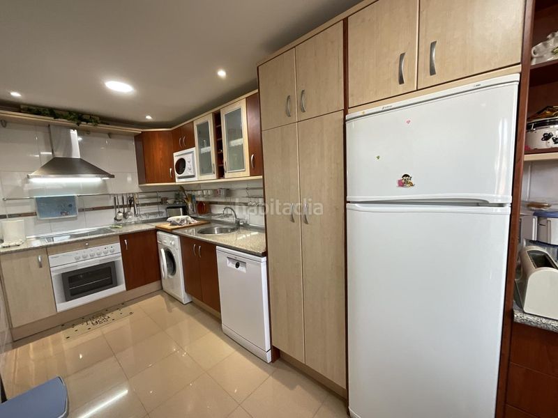 Foto e14f9a1a-710d-44d3-a707-7c920d831ffe. Casa adossada amb calefacció a Alesanco