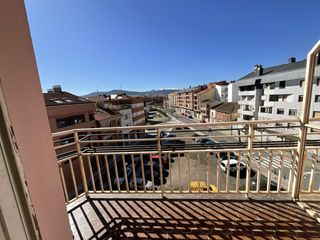 Flat  Calle arnedo. Piso en santo domingo de la calzada (la rioja)