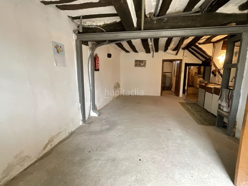 Foto 4a19a0d2-f7d6-446f-ad4a-870d609053f7. Casa amb calefacció a Viloria de Rioja