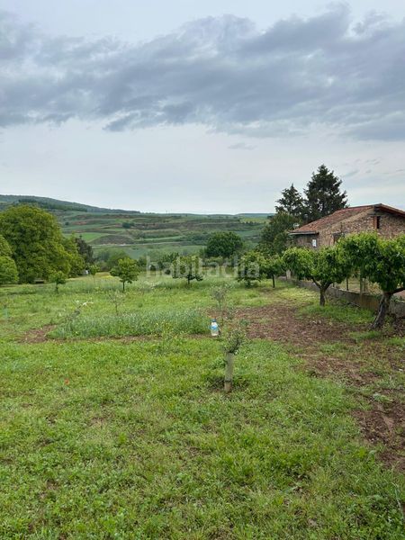 Foto d0c6a78f-b609-4abe-9d1d-21e1a4c29b67. Terreny residencial a Estollo