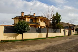 Chalet  Calle de los olivos. Chalet individual en rodezno (la rioja)