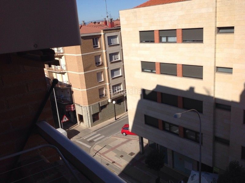 Foto b477e946-ba48-4e60-8259-313c1d151791. Etagenwohnung mit heizung in Santo Domingo de la Calzada