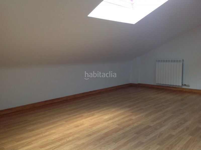 Foto 2d0d0d36-409c-480d-8725-31a6728e77b1. Etagenwohnung mit heizung in Santo Domingo de la Calzada