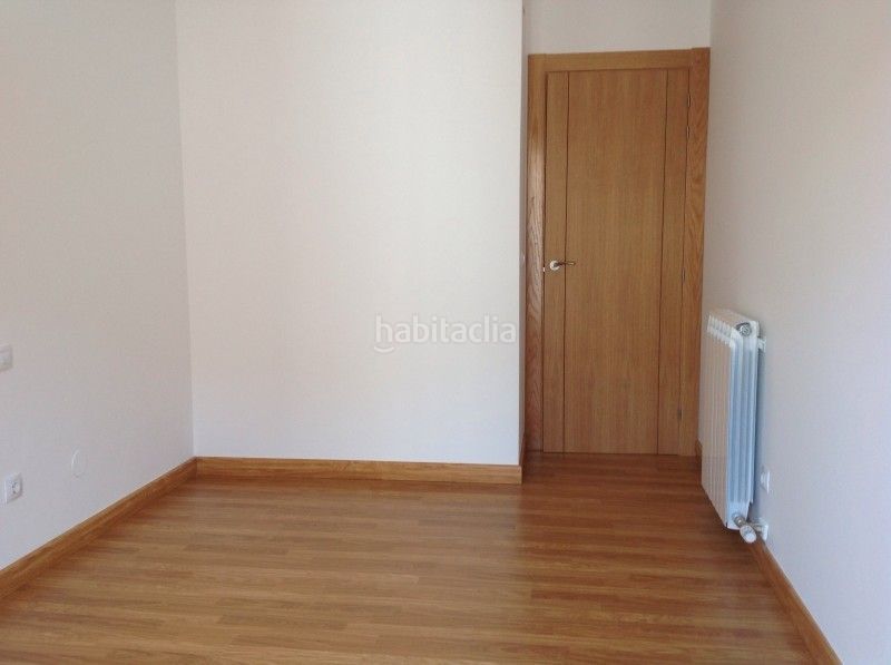 Foto a8add6d3-65f9-4c50-abf3-424dbc89562d. Etagenwohnung mit heizung in Santo Domingo de la Calzada