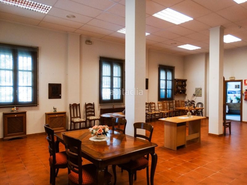 Foto ed3e7b12-c05a-4836-8206-c921dc970ec1. Industrial building in Santo Domingo de la Calzada
