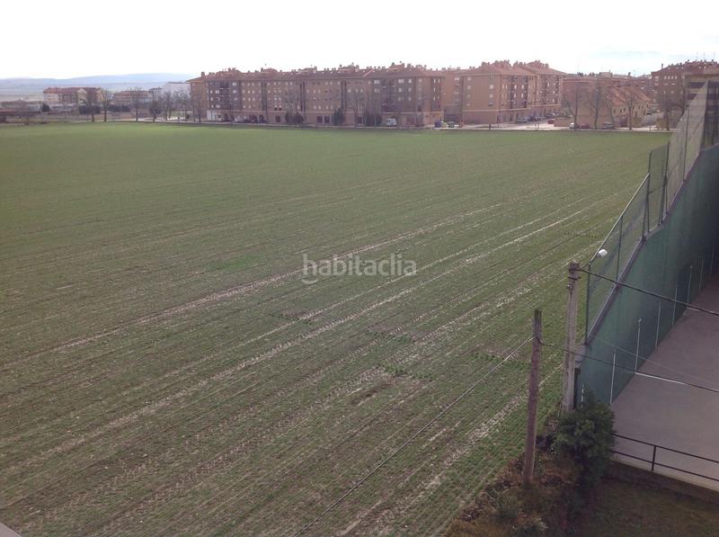 Foto b6d09631-ccd9-4f55-ac93-e003ac1e2523. Appartamento con parcheggio piscina in Santo Domingo de la Calzada