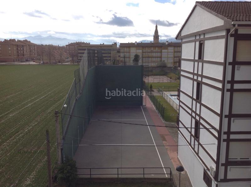 Foto fd5ecdd5-b750-4031-9584-432d668e765a. Pis amb aparcament piscina a Santo Domingo de la Calzada