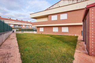 Duplex  Calle río lavilla