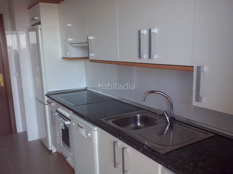 Foto 5cb0a935-1c7e-4fb4-a1ff-88de10ff9a00. Appartement dans avenida la rioja 3 dans Cirueña