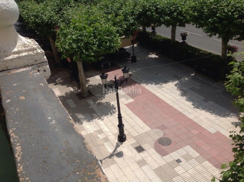 Foto b8ac054a-f1c9-4632-b0f2-b07a028f1fa7. Miete geschäftsraum in avenida juan carlos i 40 in Santo Domingo de la Calzada