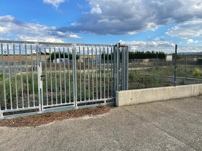 Foto 0feb4708-d661-46f4-8fad-30fdb0d952fc. Terreno residenziale in calle san bartolome 15 in Hervías