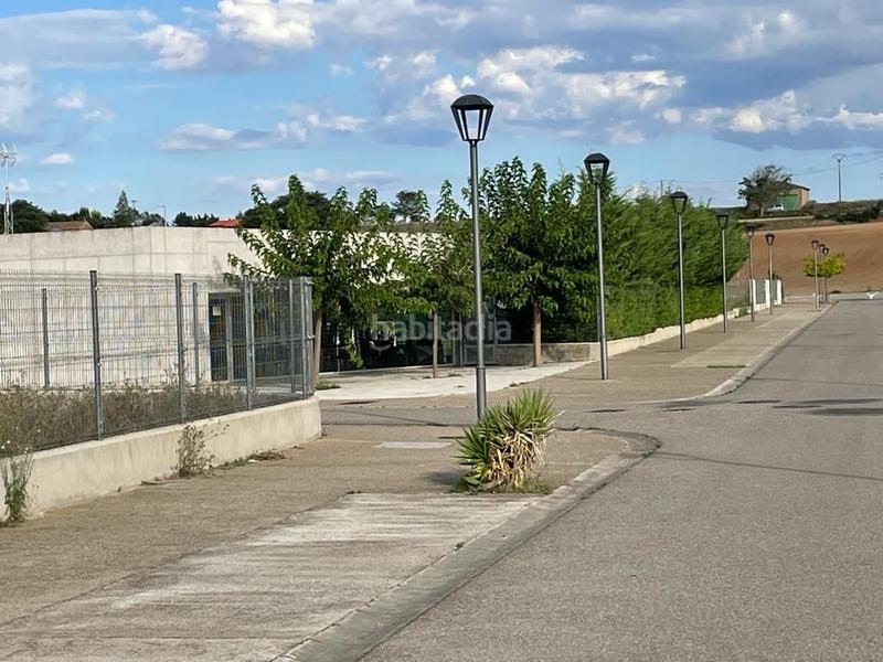 Foto 3d1af344-0f15-4bb9-8768-be58875f672c. Terreno residenziale in calle san bartolome 15 in Hervías