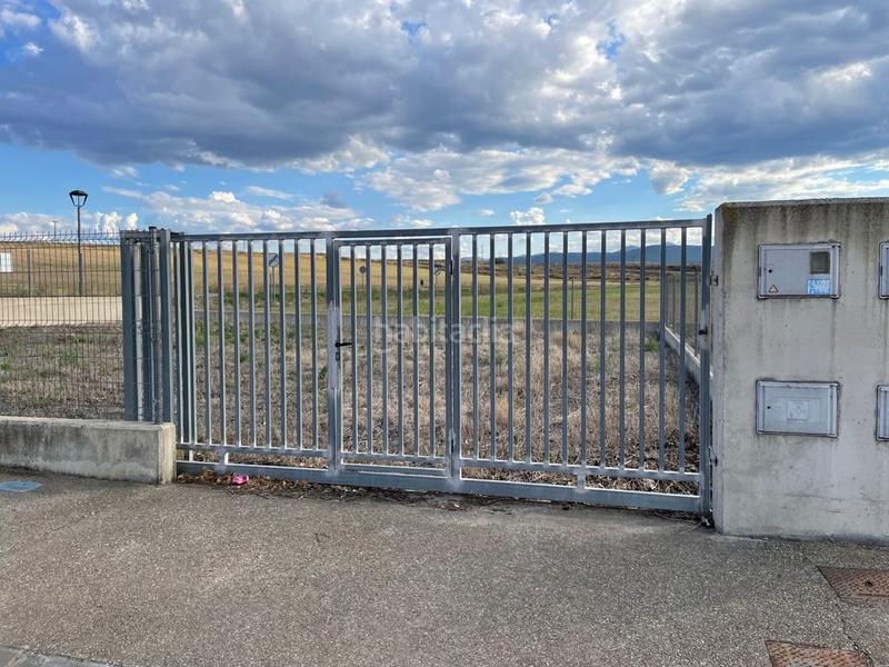 Foto a1077b84-a18e-4d81-a927-df40124568f0. Terreno residenziale in calle san bartolome 15 in Hervías