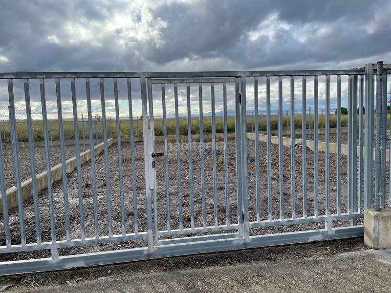 Foto c6180bd1-3c10-4f32-949f-7b0dd65b3662. Terreno residenziale in calle san bartolome 15 in Hervías