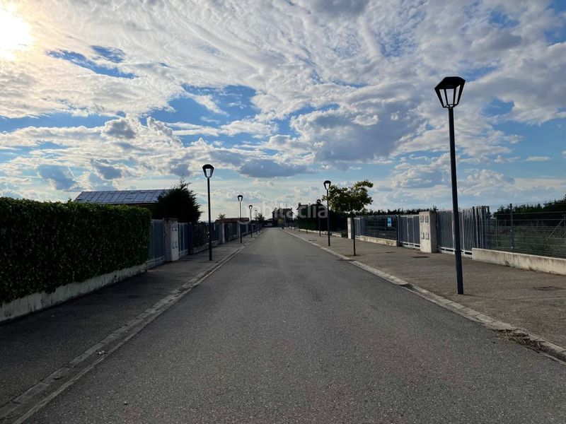 Foto 6ad30103-a06a-413e-a569-925bd5812912. Terreny residencial a Hervías