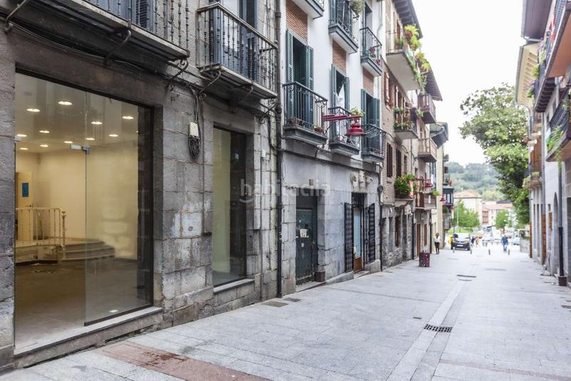 Foto 0f3db164-f2fd-49bd-9127-4318a026acae. Affitto locale commerciale in Hernani