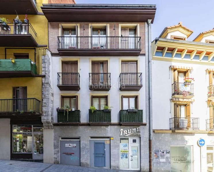 Foto 36ec1047-923e-498e-a792-a694adc82902. Local commercial dans Hernani