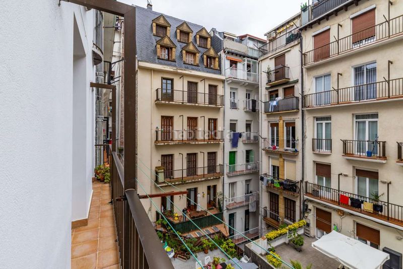 Foto f2644a71-4edf-4bae-b002-dcefdea7a4fb. Pis amb calefacció a Parte Vieja Donostia - San Sebastián