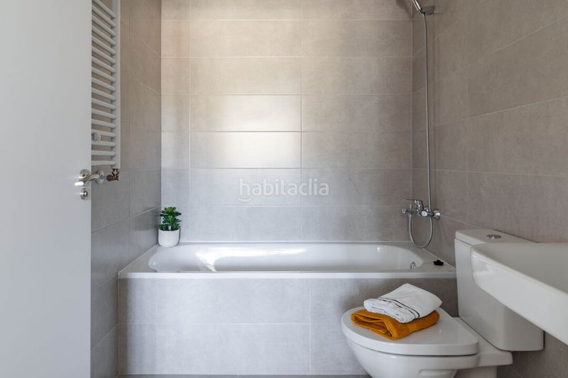 Foto cd985314-0999-41f7-9a90-abe30e77a853. Pis amb calefacció aparcament a Azken Portu - Behobia Irun