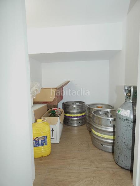 Foto e6d21186-4fde-479e-8230-defc8611f262. Lloguer local comercial a Centro Barakaldo