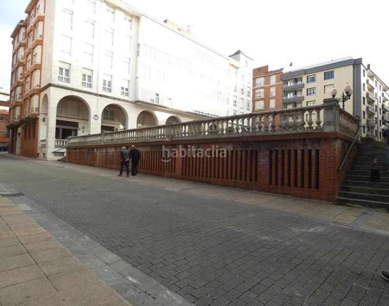 Foto 02d2adfd-84fc-46a1-8d7c-066bed199f7c. Parking voiture dans Lasesarre Barakaldo