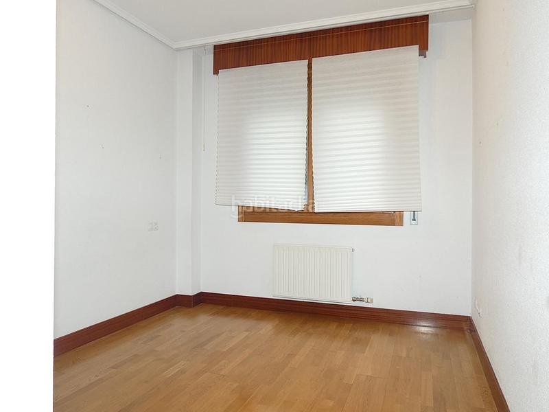 Foto 98708314-9b46-417c-b55b-f4f9629d5c74. Appartamento con riscaldamento parcheggio in Lasesarre Barakaldo