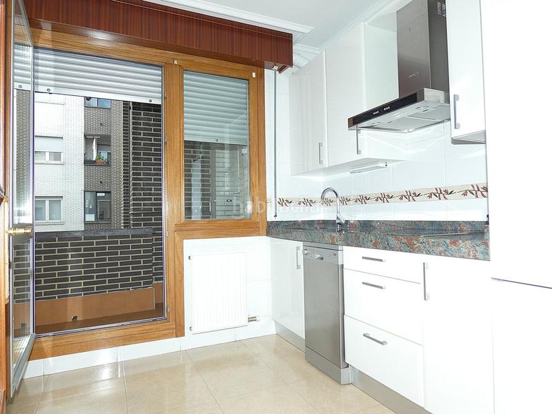 Foto ed2889ab-a12e-4950-9582-831a4a4d8cac. Appartamento con riscaldamento parcheggio in Lasesarre Barakaldo