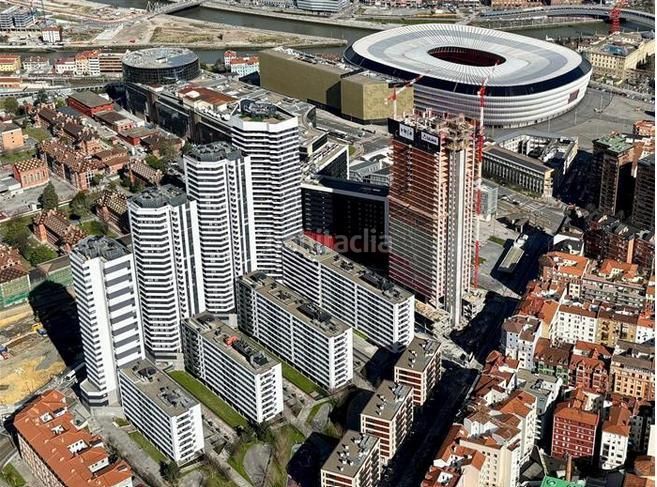 Foto f84f4d69-40fa-43fb-9f42-edc4dda66cef. Pis amb calefacció aparcament piscina a Basurtu Bilbao