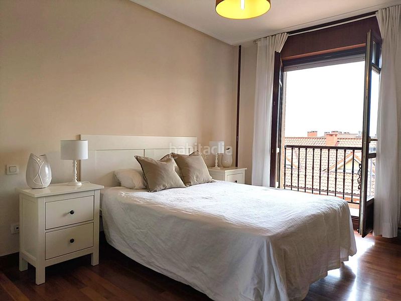 Foto dcaa6d3f-04f8-4deb-acfd-709b58b24693. Casa adossada amb calefacció aparcament a Brazomar Castro - Urdiales