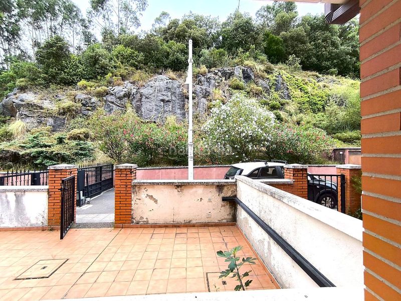Foto f8c2104a-5261-4f2a-8f72-5ad74dc62083. Casa adossada amb calefacció aparcament a Brazomar Castro - Urdiales