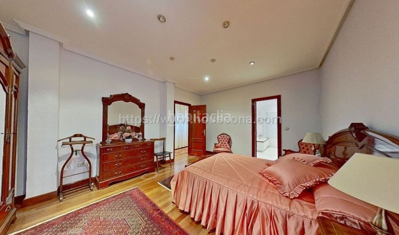 Foto fda281a5-b378-4689-92ce-a5d0f3c9fb13. Pis amb calefacció a Zabalburu Bilbao