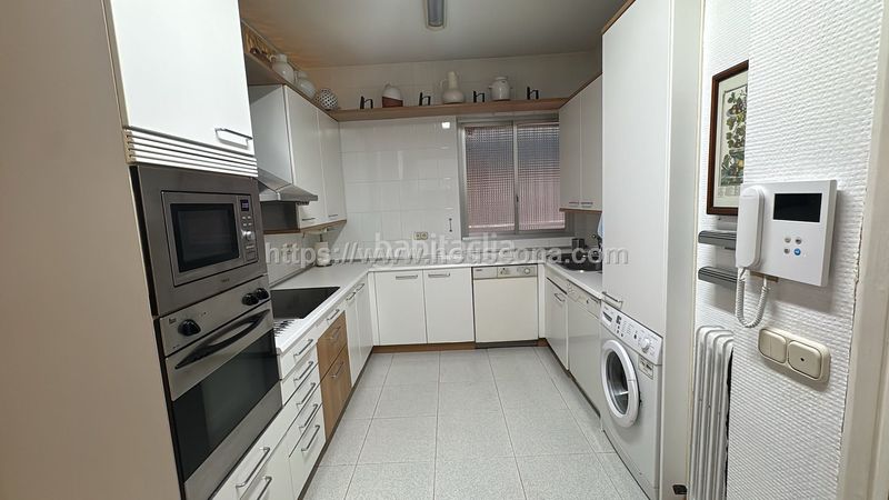 Foto 58f4bd28-4bd5-4ef7-b898-03a33120be2a. Pis amb calefacció a Sabino Arana-Jesuitas Bilbao