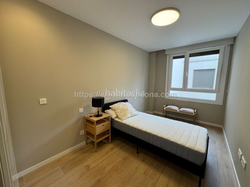 Foto a8c5b7ba-4cdc-4786-9954-4ba383fce1d7. Àtic amb calefacció aparcament a Zabalburu Bilbao