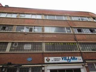 Lloguer Oficina a Iralabarri. Amplia oficina con muchas posibilidades