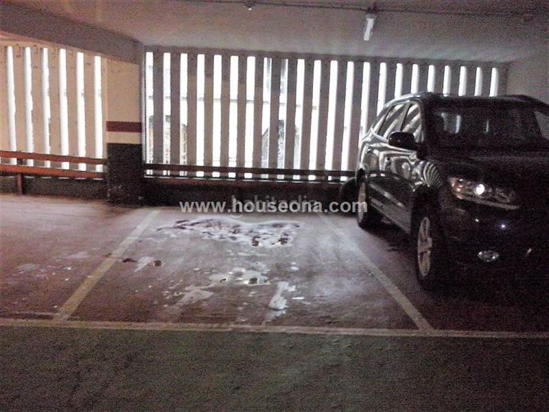 Foto e424d1c3-c8a0-4342-8d8d-39024712d077. Posto auto in Albia Bilbao