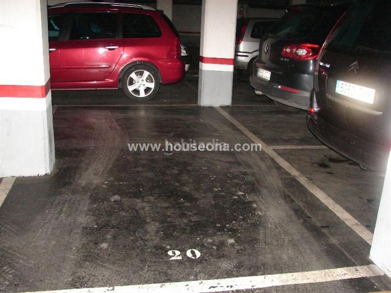 Foto 9dac0120-84dd-4dce-b567-790256fbc496. Posto auto in Albia Bilbao