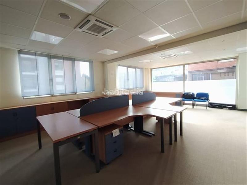 Foto 251e1cc5-867f-41e8-a092-02835afbe5e7. Alquiler local comercial local de 95m2 aprox. en rekalde. en Bilbao