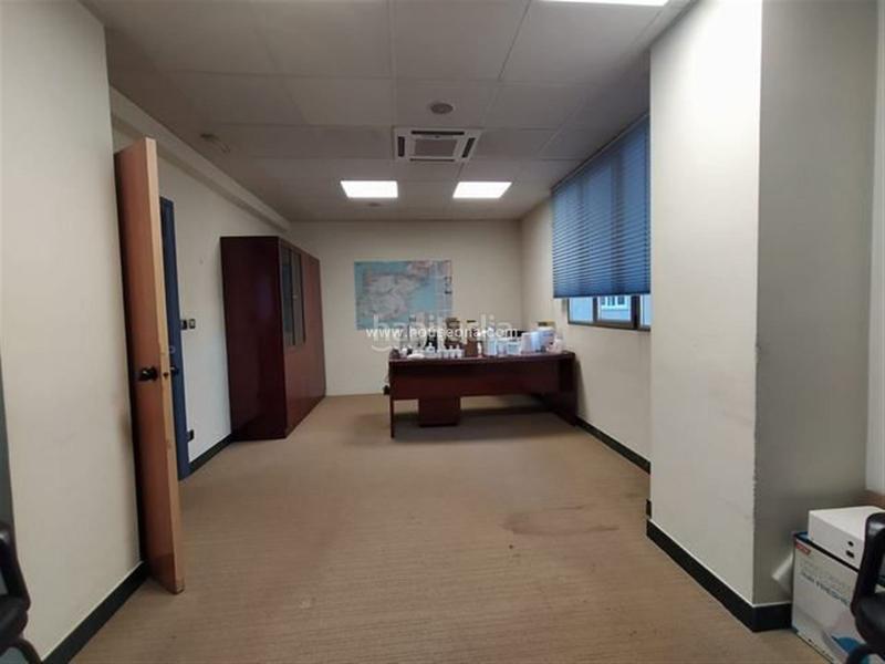 Foto ebc42875-1279-4dd6-ad4b-83f5a76043b4. Alquiler local comercial local de 95m2 aprox. en rekalde. en Bilbao