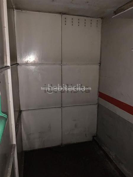 Foto 766ff01e-3747-447d-abe3-6c67a19edddf. Posto auto in Zabalburu Bilbao