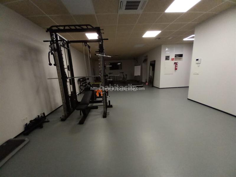 Foto e868a458-7596-46a7-9fcf-c2b4d9f93916. Rent business premise in Abandoibarra - Guggenheim Bilbao