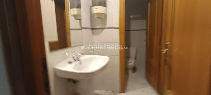 Foto 6bee0bfa-5547-44d7-b7e4-6a2232ff30a3. Miete büro in Albia Bilbao