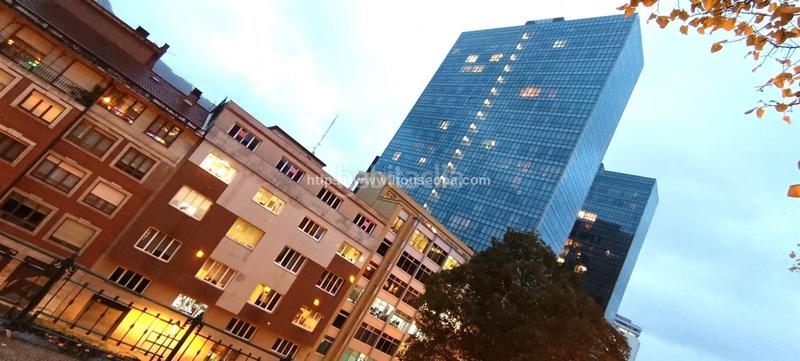 Foto dda2f9ce-5ce4-4397-b67b-9f3a31a3dee4. Miete büro in Albia Bilbao