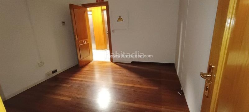 Foto 461355af-7923-49e6-b0f8-0c6b56f58994. Location bureau avec chauffage dans Albia Bilbao