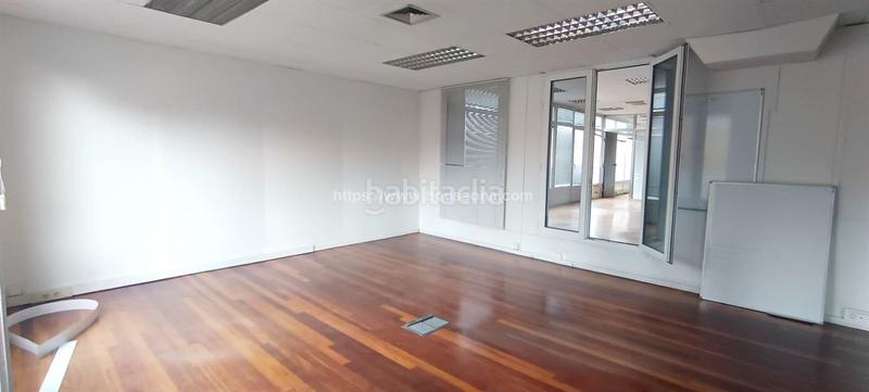 Foto ab76bc60-3672-499f-9f1b-5d436738e491. Location bureau avec chauffage dans Albia Bilbao