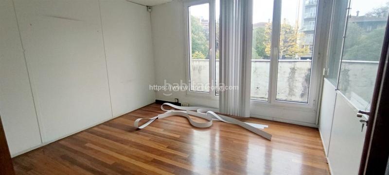 Foto adc62320-9021-431b-82a2-8c1f3fe3e732. Location bureau avec chauffage dans Albia Bilbao