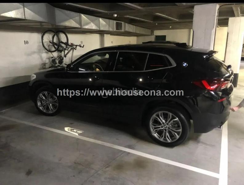 Foto ac11c962-bd8f-4e80-b534-2ae2f72c06ed. Parking coche en Abandoibarra - Guggenheim Bilbao