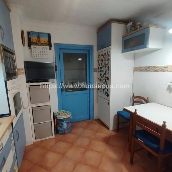 Foto a9e5ff41-ce0e-45f2-b0f7-f4f2509bb302. Piso en Santutxu-Basarrate Bilbao