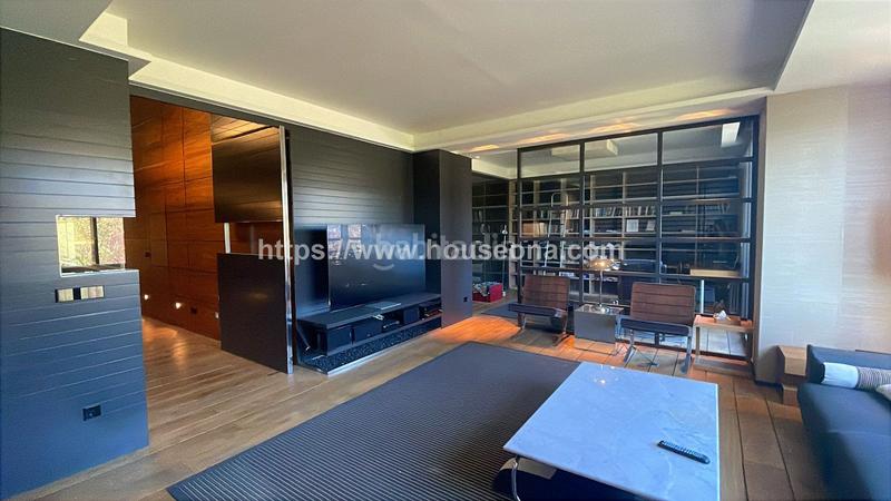 Foto 1b7743f1-965e-458f-b0a9-12148265d652. Pis a Abandoibarra - Guggenheim Bilbao