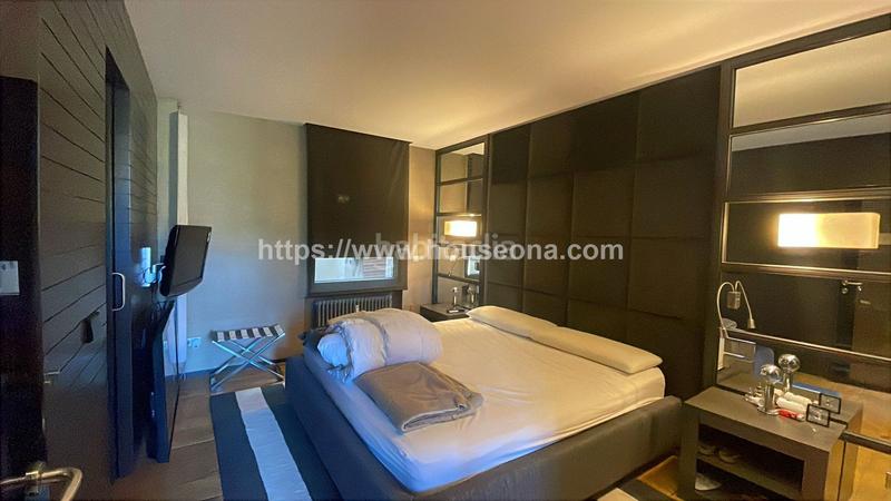 Foto 2985e372-fa76-40c8-86af-e38c4fd98e23. Pis a Abandoibarra - Guggenheim Bilbao